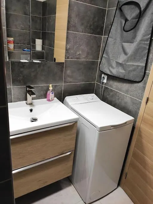 Menton, Appartement/Jardin, Proche Mer Et Centre 芒通
